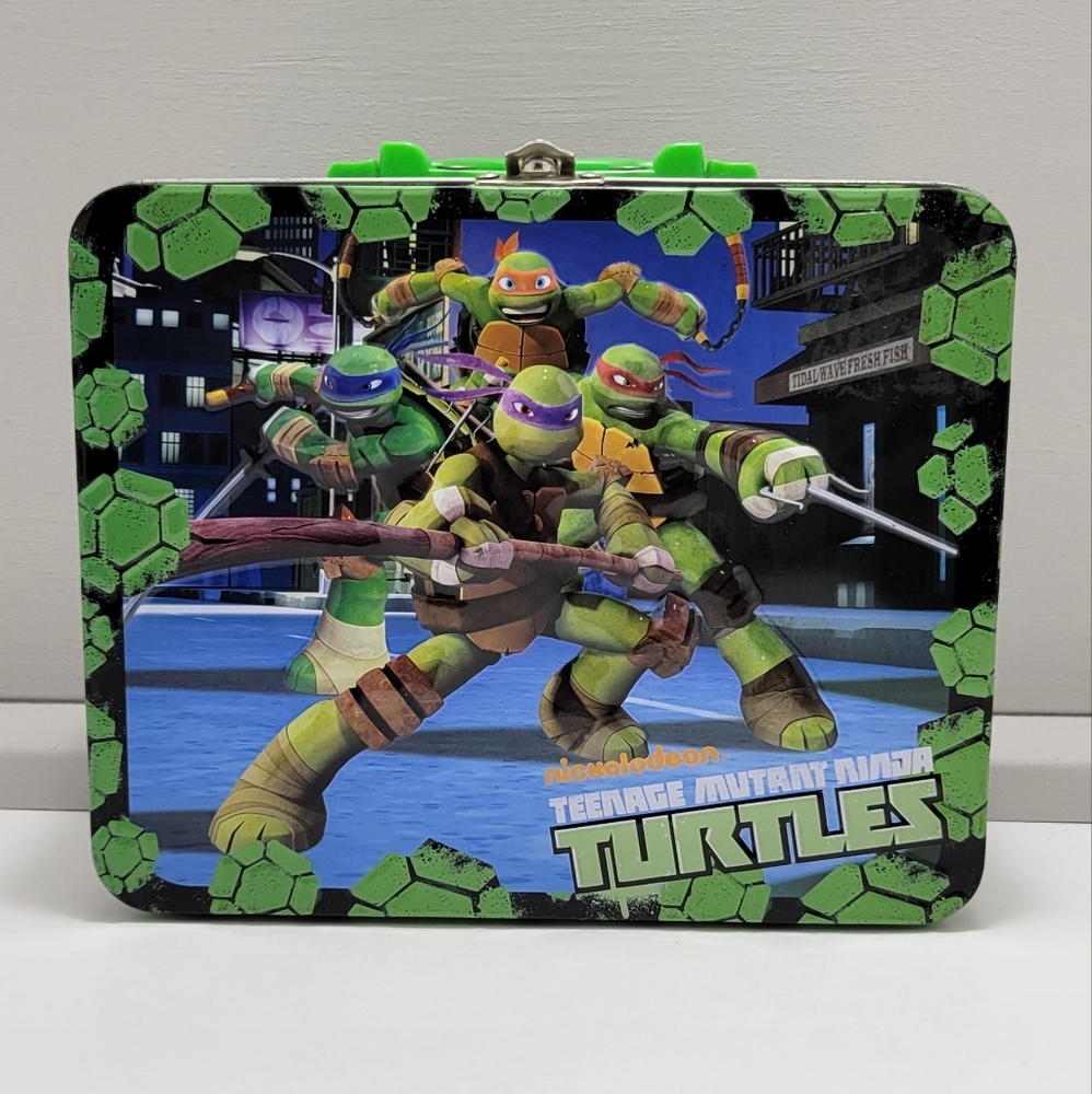 Teenage Mutant Ninja Turtles TMNT tin Metal Lunch Box